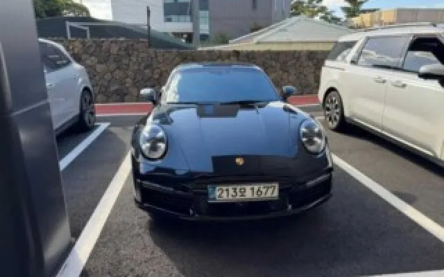 남해중고차 911(992) 터보 S 매물 사진 15 - 2022/01 39,475km